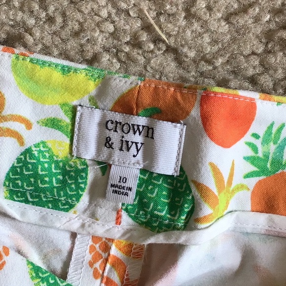 Crown & Ivy pineapple scalloped shorts, size 10 - Picture 3 of 8